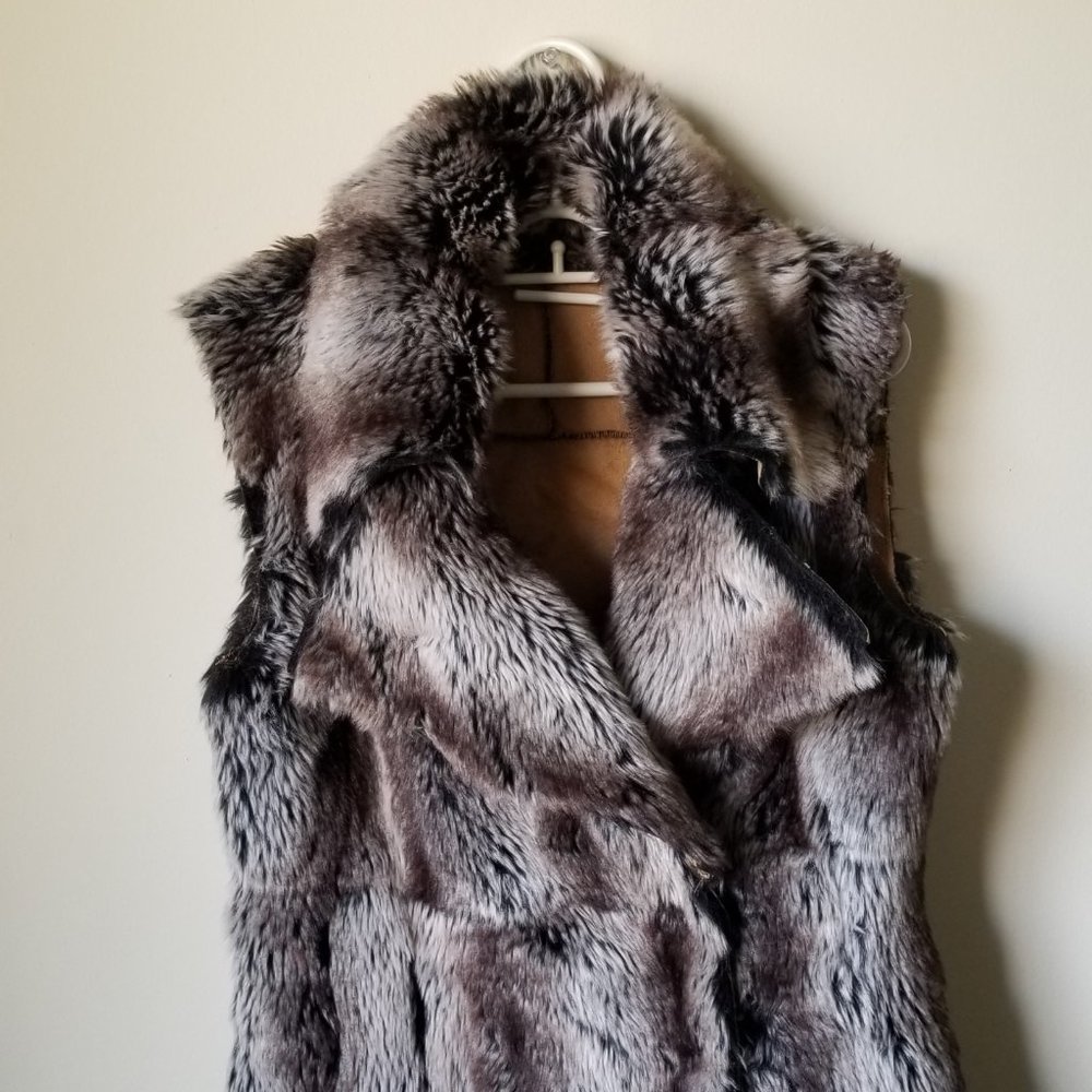 Faux Fur Jacket Vest - size S - M